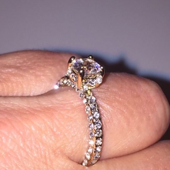 Jewelry - 18K Rose Gold Filled White Sapphire Diamond Ring